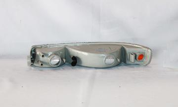 2001 GMC Sierra 1500 HD Turn Signal / Parking Light / Side Marker Light Front Right TYC 12510301 image 2 of 2