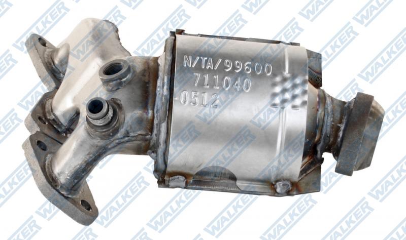 Walker Exhaust 16017 - Exhaust Manifold with Integrated Catalytic Converter Walker Exhaust 16017 Exhaust Manifold with Integrated Catalytic Converter product image 1 of 1