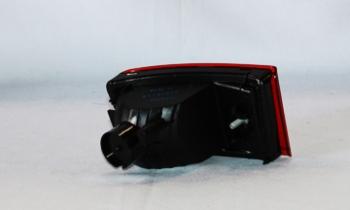 2005 Toyota 4Runner Reflector Assembly Rear Left TYC 17516000 image 1 of 2