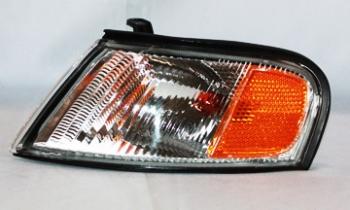 1999 Nissan Altima Turn Signal / Parking Light Assembly Front Left TYC 18522400 image 1 of 2