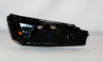 2006 Chevrolet Avalanche 1500 Turn Signal / Parking Light Front Left TYC 18583601 image 2 of 2