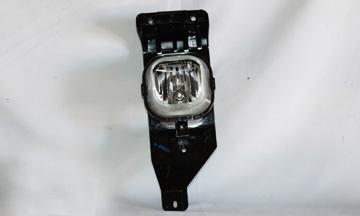 2006 Ford F-550 Super Duty Fog Light Assembly Left TYC 19590600 image 2 of 2
