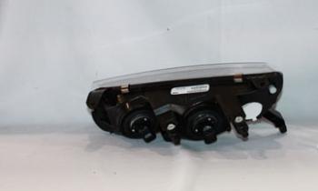2000 Saturn LW2 Headlight Assembly Right TYC 20594500 image 1 of 2