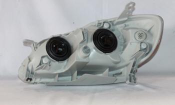 2005 Toyota Corolla Headlight Assembly Right TYC 20623570 image 1 of 4