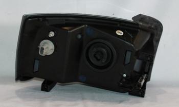 2006 Dodge Dakota Headlight Assembly Left TYC 20658890 image 1 of 2