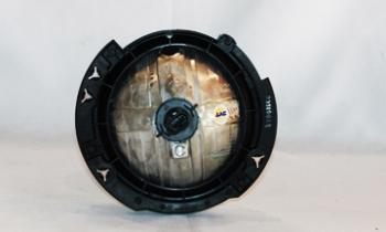 2018 Jeep Wrangler JK Headlight Assembly Left TYC 20683600 image 2 of 4