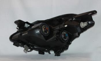 2009 Nissan Altima Headlight Assembly Right TYC 20694700 image 1 of 2