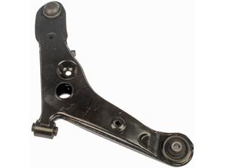2004 Mitsubishi Outlander Suspension Control Arm and Ball Joint Assembly
