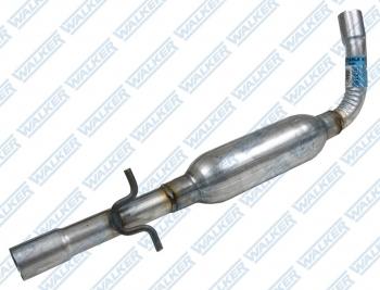 2004 Volkswagen Jetta Exhaust Resonator and Pipe Assembly