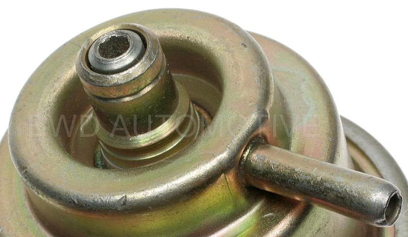 1981 Chevrolet C20 Suburban Carburetor Choke Pull-Off BWD VC606 image 1 of 2