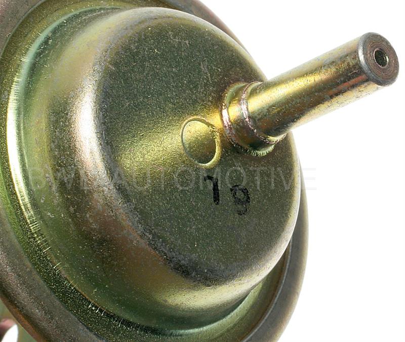 1980 Nissan 720 Carburetor Choke Pull-Off