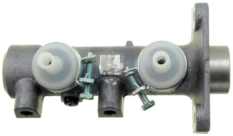 1990 Isuzu NPR Brake Master Cylinder Dorman M122228 image 3 of 4