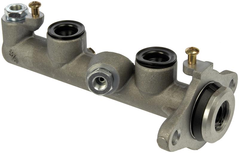 1983 Toyota Starlet Brake Master Cylinder Dorman M39483 image 2 of 4
