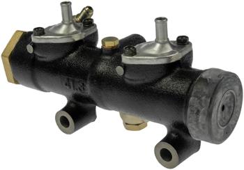 1994 Isuzu NRR Brake Master Cylinder Dorman M128443 image 4 of 4