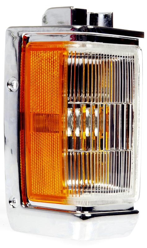1993 Nissan Pathfinder Side Marker Light Assembly