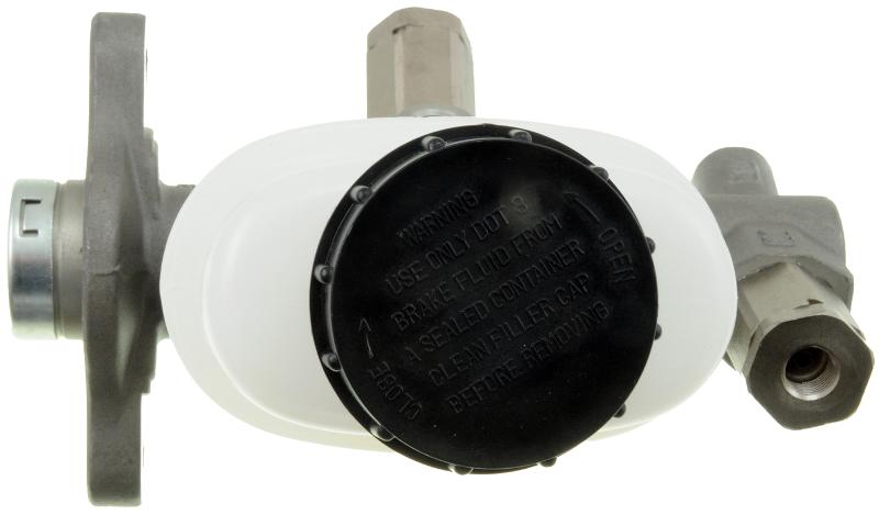 Dorman M390000 Brake Master Cylinder product image 3 of 4