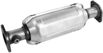 2004 Mitsubishi Outlander Catalytic Converter Walker Exhaust 16673 image 1 of 1