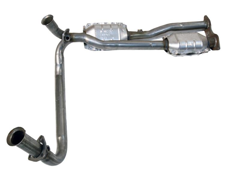 1999 GMC C1500 Catalytic Converter Walker Exhaust 81961 image 1 of 1