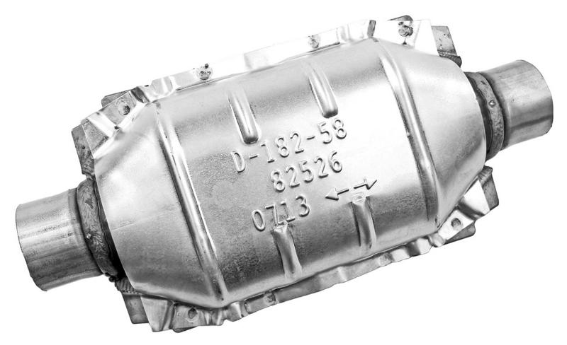 1996 Suzuki Sidekick Catalytic Converter Walker Exhaust 82526 image 1 of 1