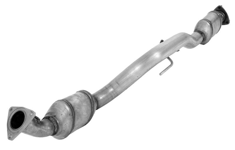 2003 Chevrolet Express 2500 Catalytic Converter Right Walker Exhaust 56220 image 1 of 1