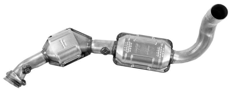 2004 Ford Expedition Catalytic Converter Left Walker Exhaust 16552 image 1 of 1