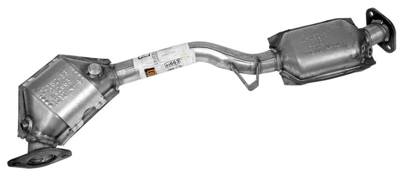 2002 Subaru Forester Catalytic Converter Walker Exhaust 82663 image 1 of 1