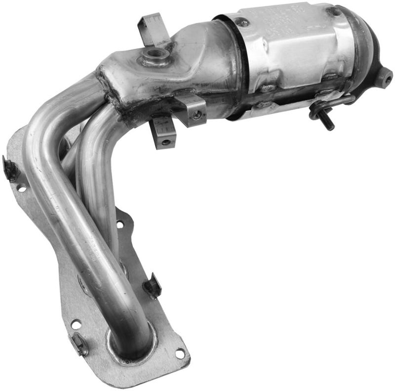 2003 Toyota Solara Exhaust Manifold with Integrated Catalytic Converter