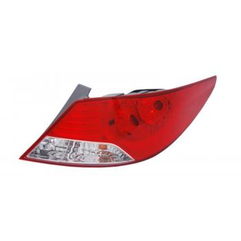 2014 Hyundai Accent Tail Light Assembly Right TYC 111194100 image 3 of 3