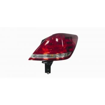 2005 Toyota Avalon Tail Light Assembly Right Outer TYC 11613300 image 2 of 4