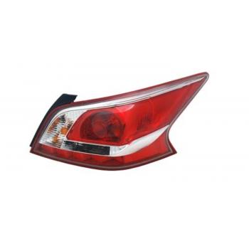 2013 Nissan Altima Tail Light Assembly Right TYC 11647900 image 1 of 4