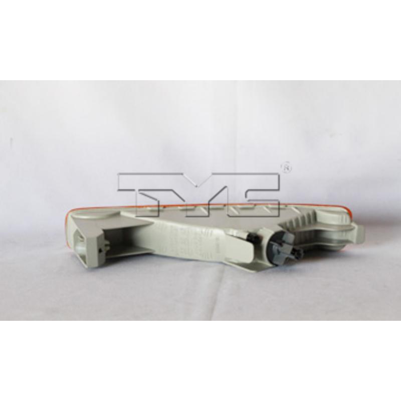 1996 Honda Accord Turn Signal Light Assembly Front Right TYC 12156390 image 1 of 2