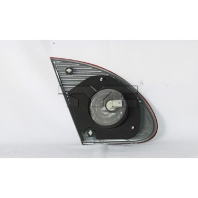 2004 Toyota Corolla Back Up Light Assembly Right TYC 17518700 image 3 of 3