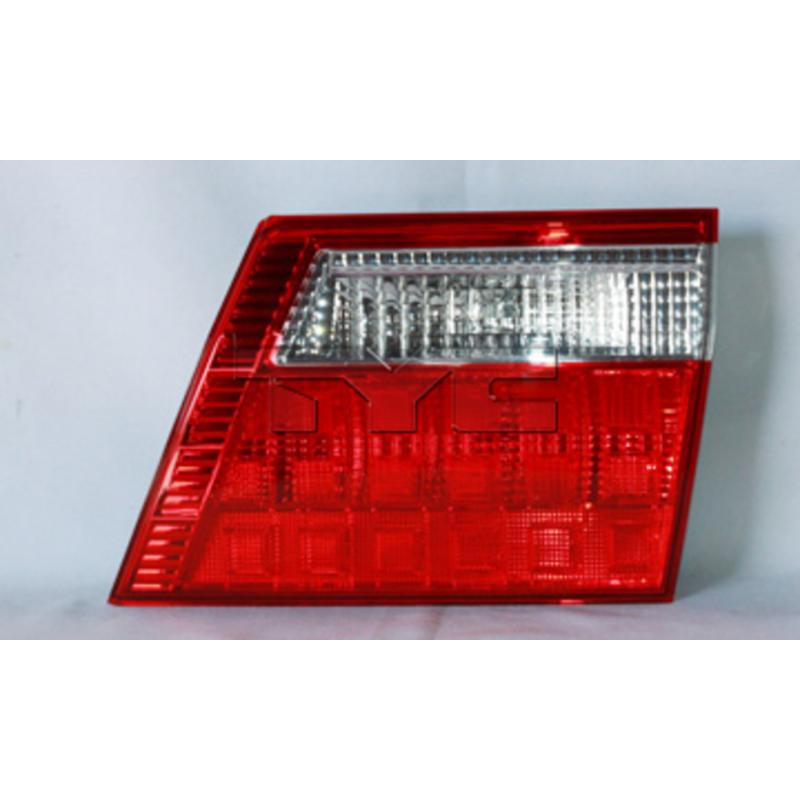 2005 Honda Odyssey Tail Light Assembly Right Inner TYC 17523300 image 1 of 2