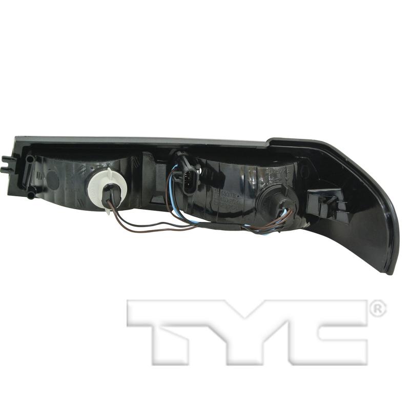 2007 Chevrolet Colorado Turn Signal / Parking Light Assembly Front Right TYC 18593100 image 4 of 4