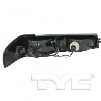 2008 GMC Canyon Turn Signal / Parking Light Assembly Front Left TYC 18593200 image 2 of 3