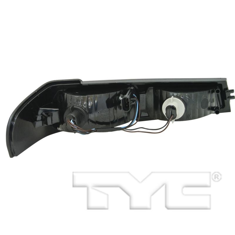 2007 Chevrolet Colorado Turn Signal / Parking Light Assembly Front Left TYC 18593200 image 2 of 3