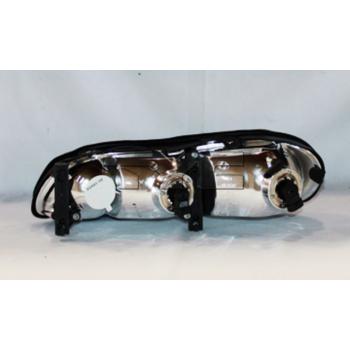 2005 Chevrolet Classic Headlight Assembly Right TYC 20512700 image 1 of 2