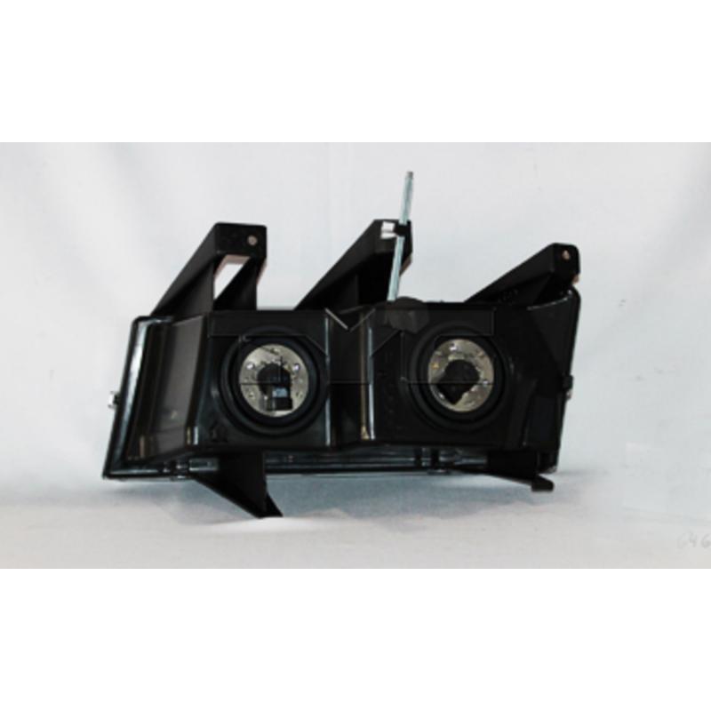 2004 Chevrolet Colorado Headlight Assembly Right TYC 20646700 image 1 of 2