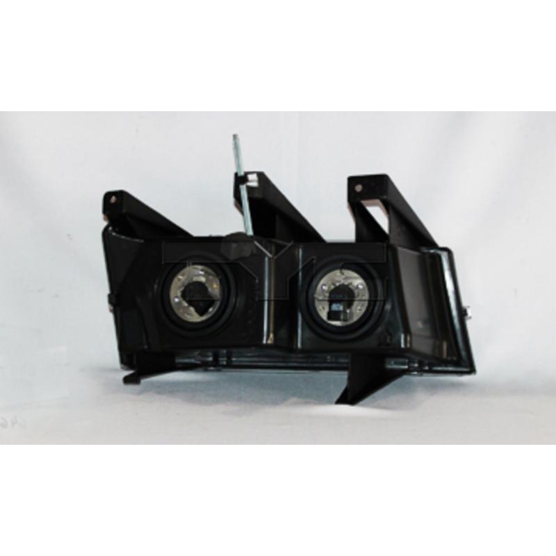 2004 Chevrolet Colorado Headlight Assembly Left TYC 20646800 image 1 of 2