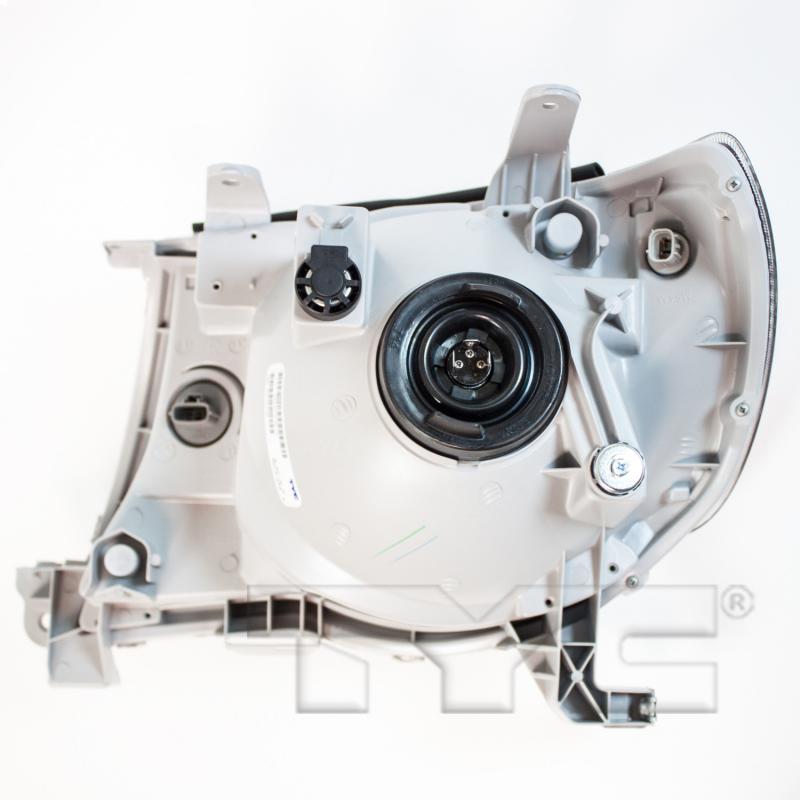 2005 Toyota Tacoma Headlight Assembly Right TYC 20657700 image 3 of 4