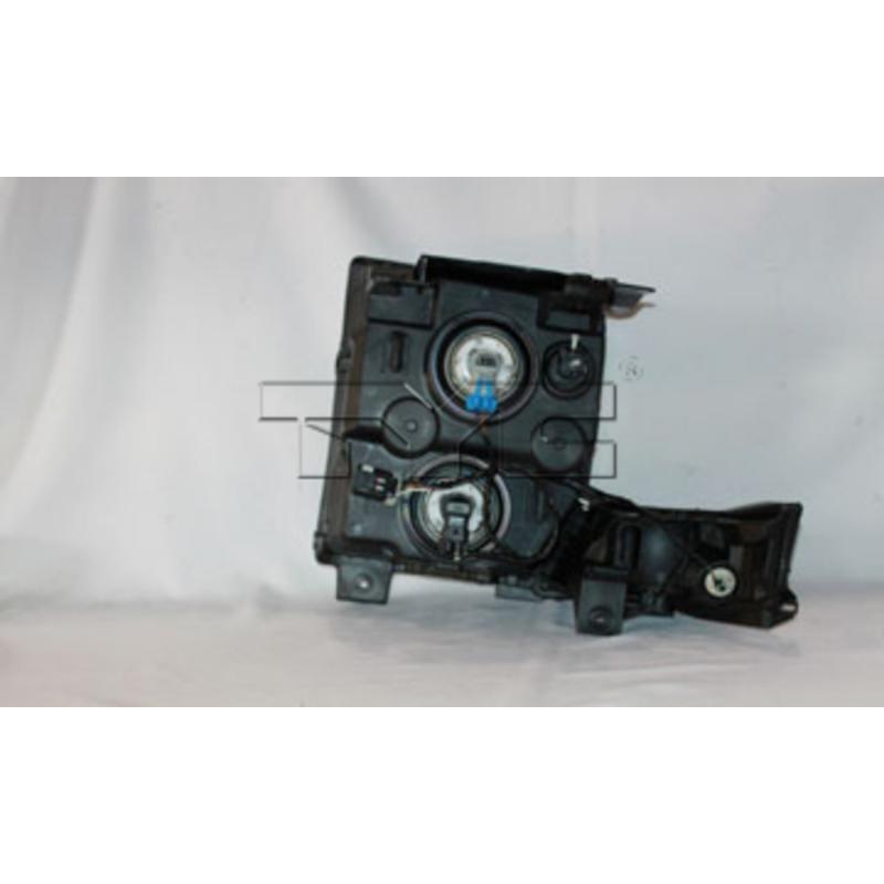 TYC 20676900 - Headlight Assembly TYC 20676900 Headlight Assembly product image 2 of 3
