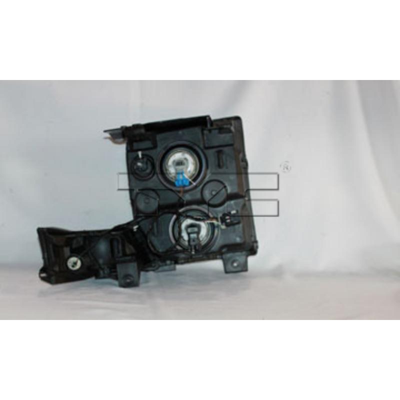 TYC 20677000 - Headlight Assembly TYC 20677000 Headlight Assembly product image 1 of 2