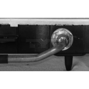 2004 Mitsubishi Outlander Radiator TYC 2617 image 3 of 4