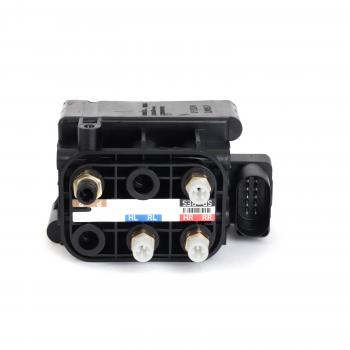 2016 Mercedes-Benz E63 AMG Air Suspension Solenoid Valve Unit Arnott VB3833 image 1 of 4