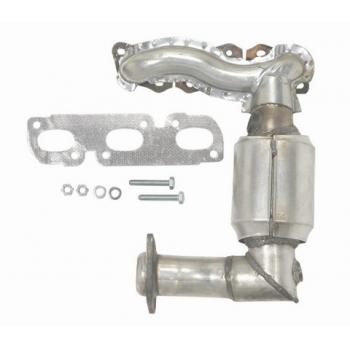 1999 Ford Contour Exhaust Manifold with Integrated Catalytic Converter
