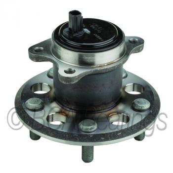 2015 Toyota Avalon Wheel Bearing and Hub Assembly Rear Left BCA Bearings WE61015 image 1 of 4