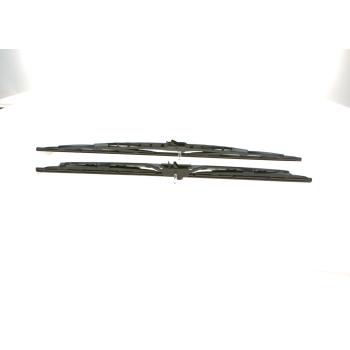 1996 BMW 740iL Windshield Wiper Blade Set Front Bosch 3397001367 image 4 of 4