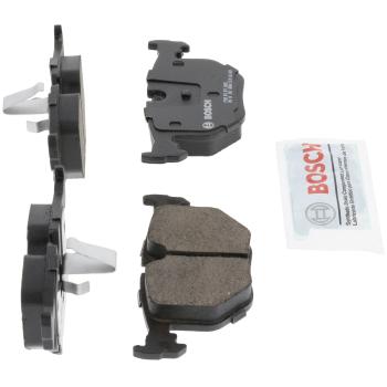 2005 Land Rover Range Rover Disc Brake Pad Rear Bosch BC683 image 4 of 4