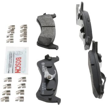 1995 Jeep Grand Cherokee Disc Brake Pad Rear Bosch BP666 image 3 of 4
