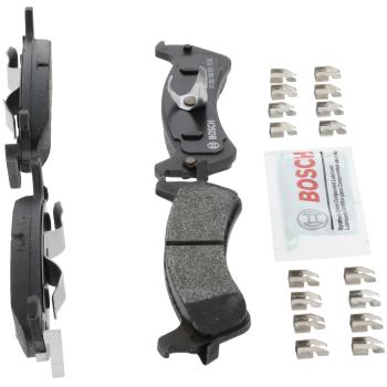 1995 Jeep Grand Cherokee Disc Brake Pad Rear Bosch BP666 image 4 of 4